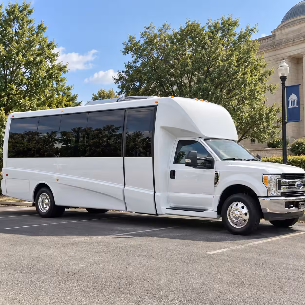 minibus rentals in visalia for local museum field trips